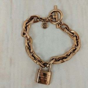 Michael Kors like new lock bracelet (with bag)